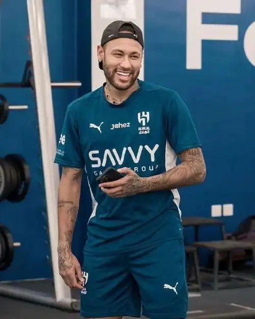 色表现能够 色表现能够